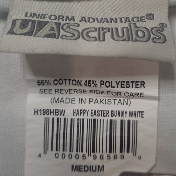 UA Scrubs “Happy Easter Bunny” White Top Size Medium – Uniform Advantage Vintage - Picture 3 of 7